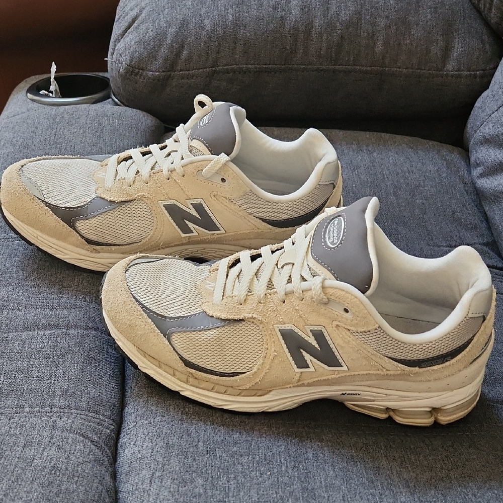 New Balance Gray and Cream Retro Sneakers with Chunky Sole